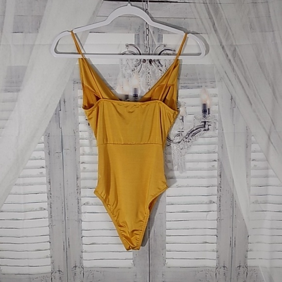 Nasty Gal Cowl Neck Bodysuit Size 0 - Picture 8 of 8